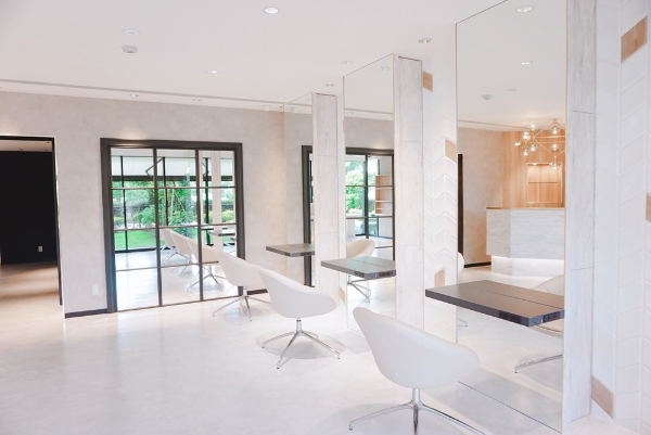 キートスデザインの店舗デザイン施工例_美容室