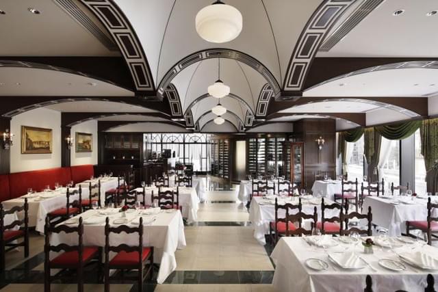 乃村工藝社の店舗デザイン施工例